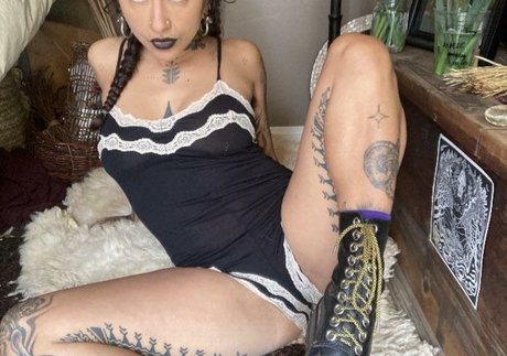 DarkSlugSlurper hd actress images