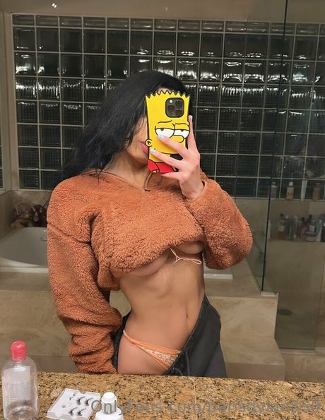 Paris Dylan nice model photo