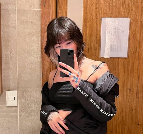 Julia Cristina model hd image