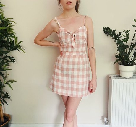 Doddleoddle model sexy image