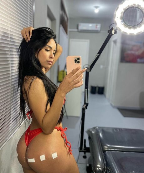 Larissa Nunes art pornstar gallery