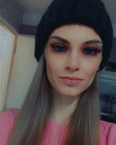 Chloe Neale hot pornstar photo