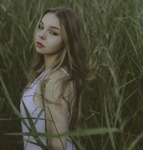 Leralove model xxx image