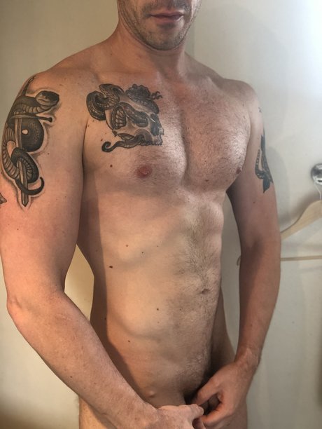 Leeandru naked model galleries