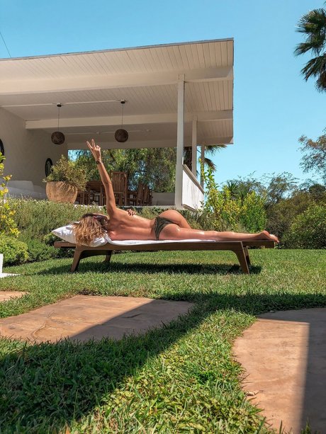 L F_ naked pornstar pictures