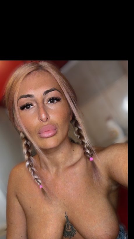 Lavi Lally VIP exclusive model pictures