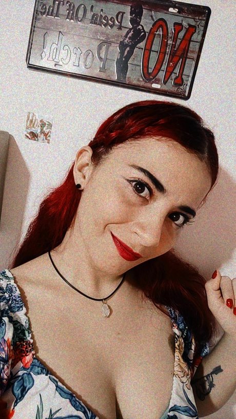 Laura Turner star high quality picture