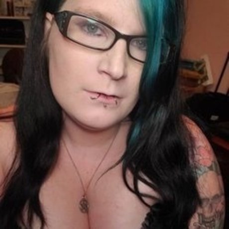 Little Lotus pornstar naked pics