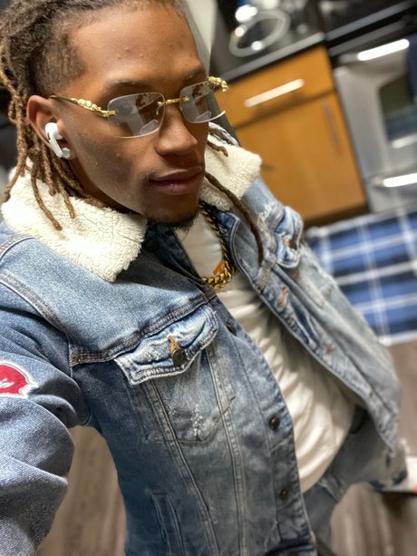 Trebih xxx pornstar img