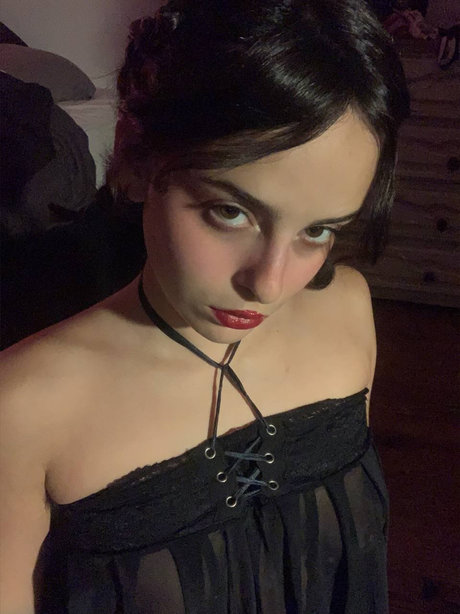 Lis Free hd pornstar photo