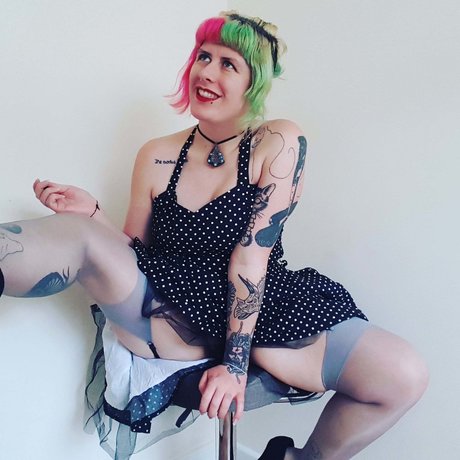 Lisa Kitto star beautiful picture