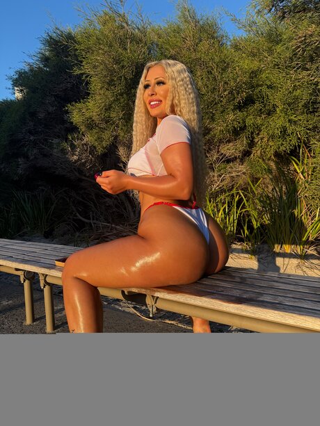 LILITH BIRTHDAY COMING UP_ sex model pic