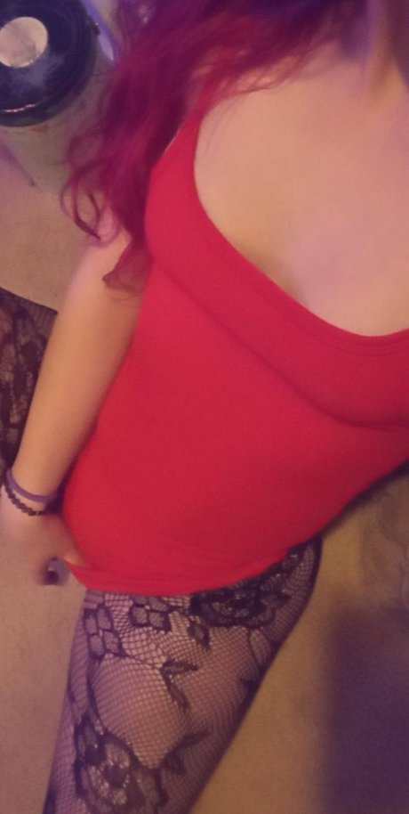 Bust on my Toes pornstar archive