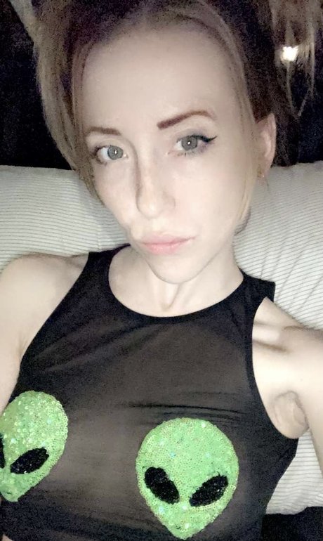 Tifa nude model pics