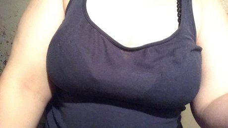 Lovelylukks star pornographic photos