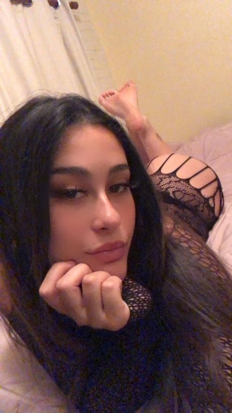 nia pretty actress gallery