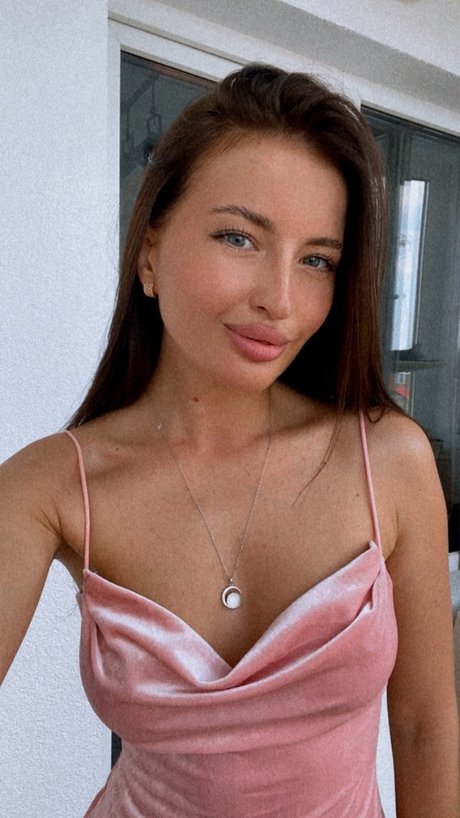 _Lolla doll_ naked pornstar galleries