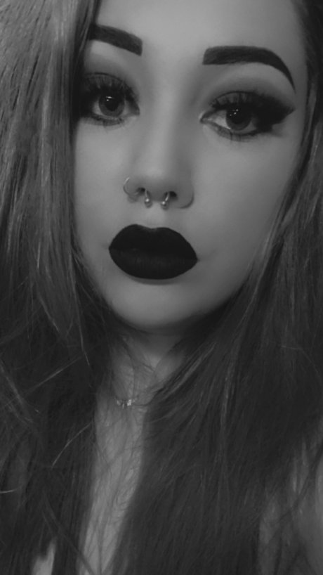 MacabreBeauty perfect star img