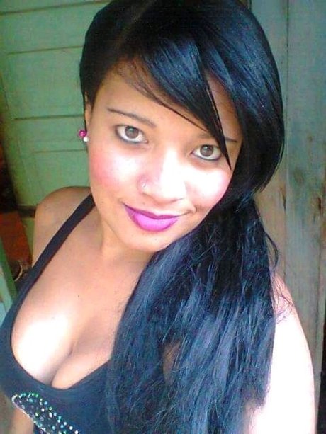 Mayara Oliveira star photos