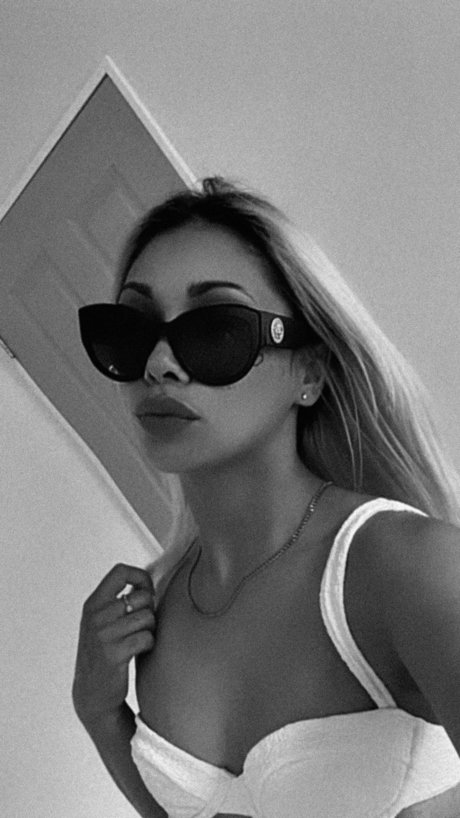 Extra zz pornstar exclusive image