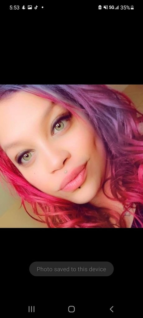 M43V pretty actress gallery