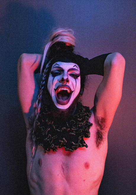 Lynx Farore pornstar photo