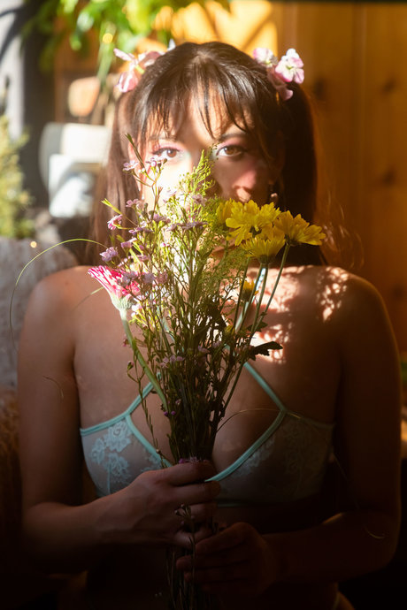 luvleenie model hd photo