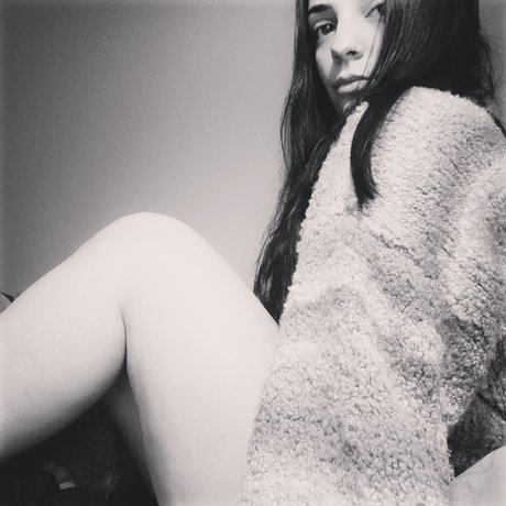 Luc a Victoria model photos