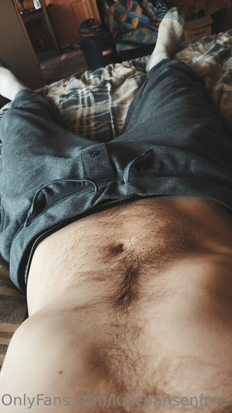 Luke Hansen the rugged cowboy farmer_ sexy actress photos