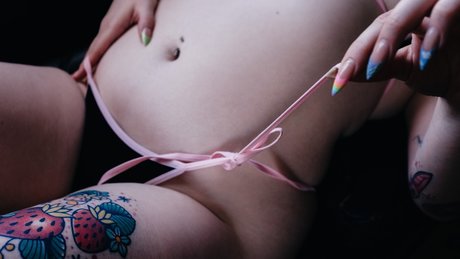 Marina Meow pornstar hd pics