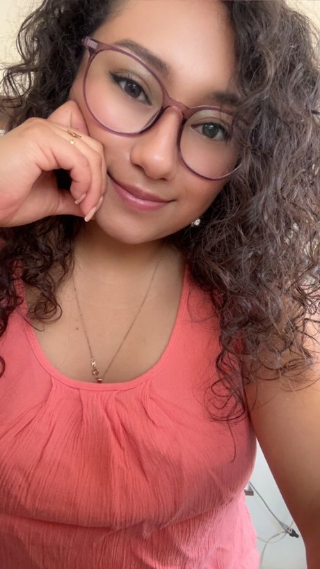 Pilar MM pretty pornstar photo