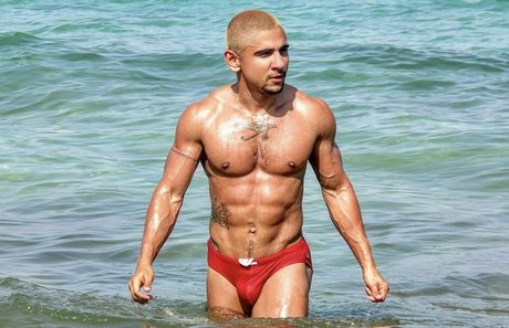 Lucas Mancinni beautiful model pictures