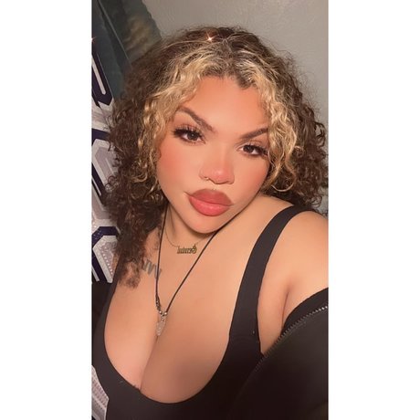 Rose Collazo star erotic photo