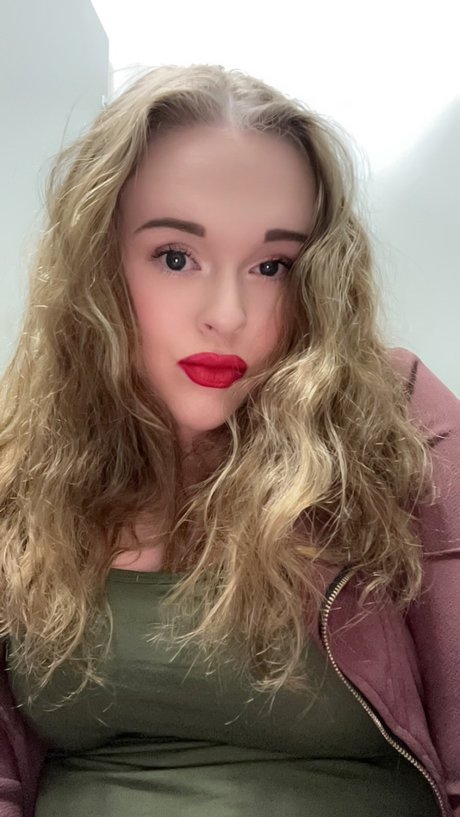 Angel Kay hot star pic