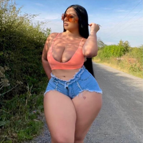 mamaciitta nudes pornstar gallery