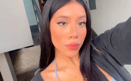 Michi_ sexy actress picture