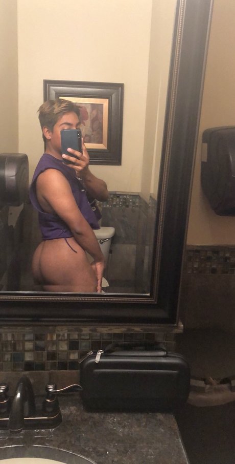 Pink Makanui star image