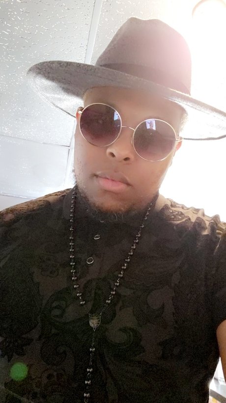 Magicstick23 erotic pornstar gallery