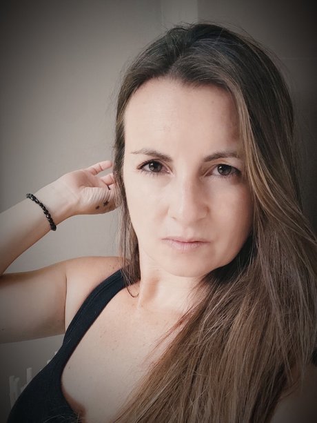 Mafelu beautiful model image