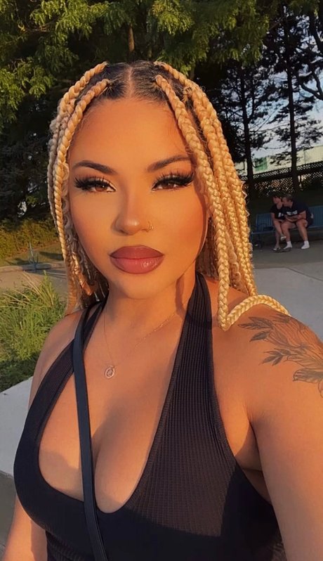 melsaunders high quality pornstar img