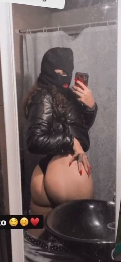 MELA sexy actress pic