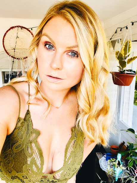 Megan Haag hot star image