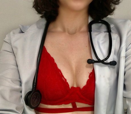 Med Kitty art actress archive