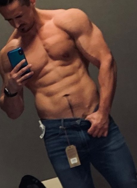 MeatheadX model pornographic galleries