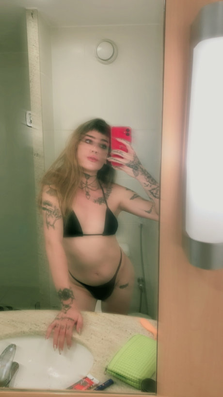 May Lobinha nude actress photo