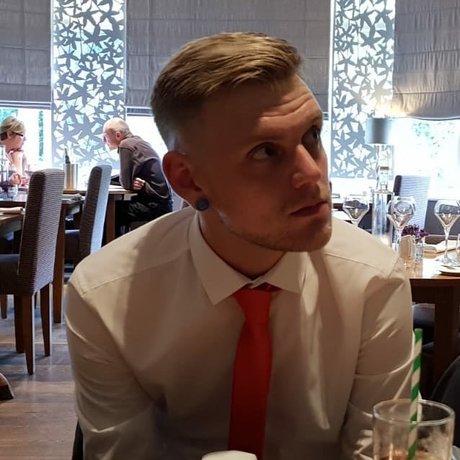 MaxZeno star naked images