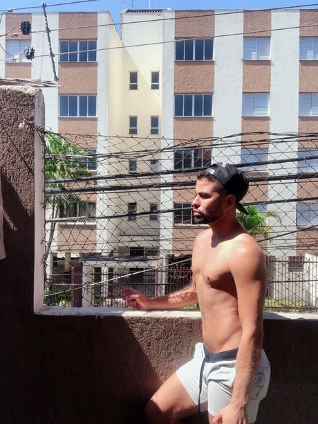 Max BootyXXX model xxx picture