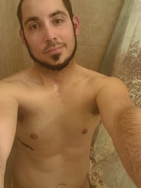 Richard Moore exclusive actress pics