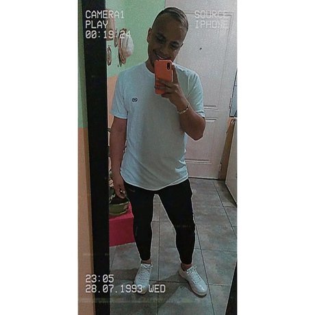 Mathias Gonz lez pretty pornstar pic