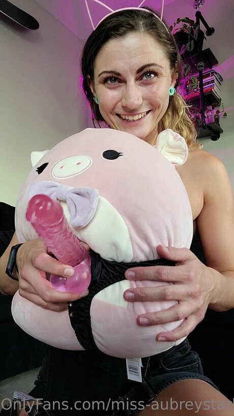 Aubrey Stark star xxx photos